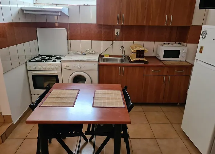 Ogadugu Δωμάτια σε οικογενειακή κατοικία Βουκουρέστι